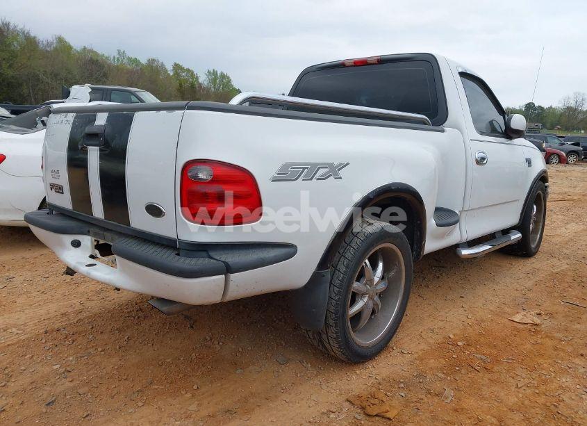 Photo 4 of 2003 Ford F-150 XL/XLT (VIN 2FTRF07W43CA38120)