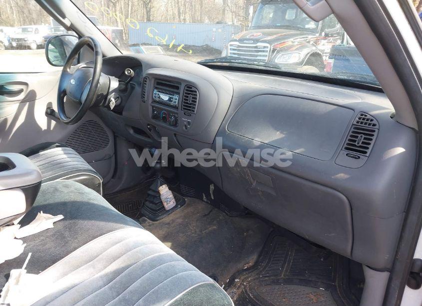 Photo 5 of 2004 Ford F-150 HERITAGE XL/XLT (VIN 2FTRF08W14CA09335)