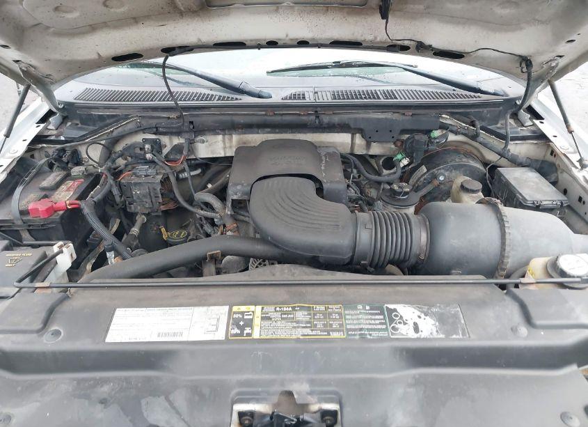 Photo 10 of 2003 Ford F-150 XL/XLT (VIN 2FTRF08W23CA56145)