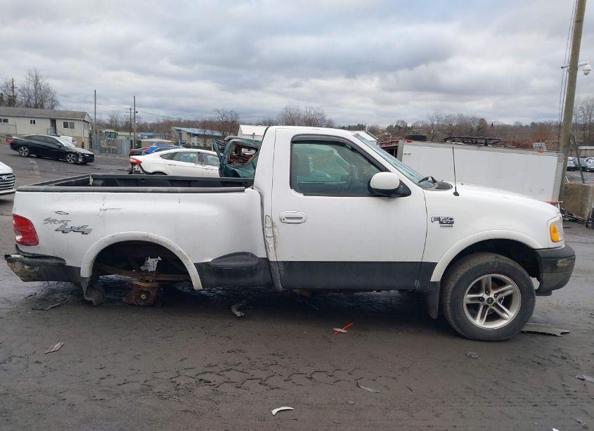 Photo 13 of 2003 Ford F-150 XL/XLT (VIN 2FTRF08W23CA56145)