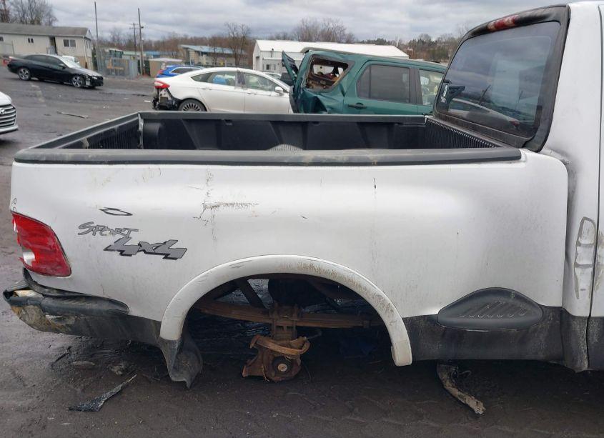 Photo 8 of 2003 Ford F-150 XL/XLT (VIN 2FTRF08W23CA56145)