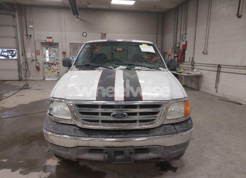 Photo 13 of 2004 Ford F-150 HERITAGE XL/XLT (VIN 2FTRF08W34CA17419)
