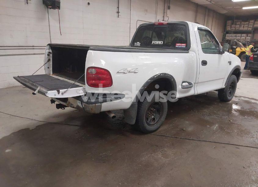 Photo 4 of 2004 Ford F-150 HERITAGE XL/XLT (VIN 2FTRF08W34CA17419)