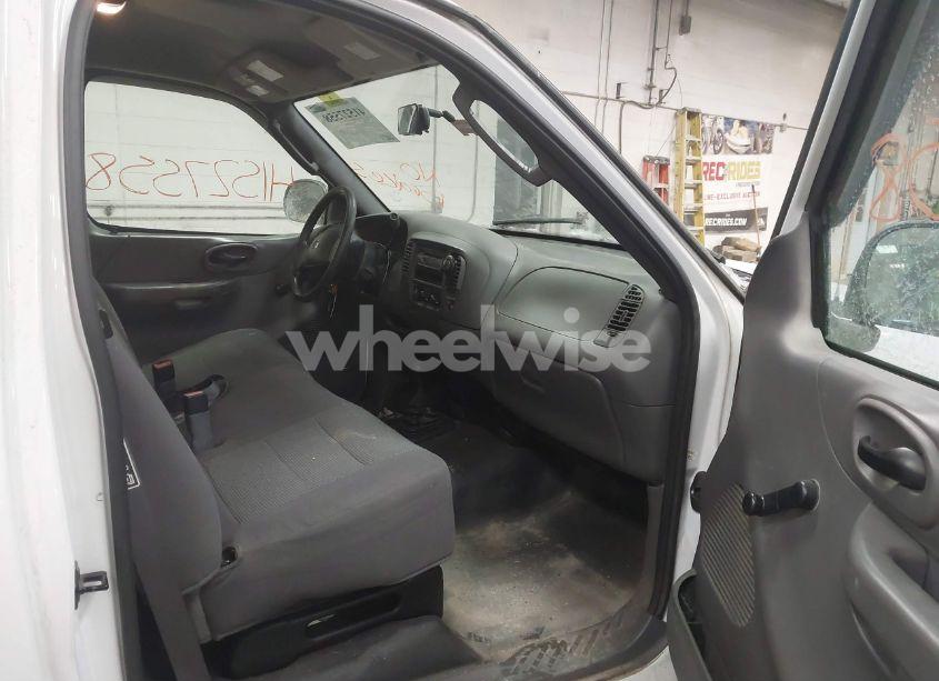 Photo 5 of 2004 Ford F-150 HERITAGE XL/XLT (VIN 2FTRF08W34CA17419)