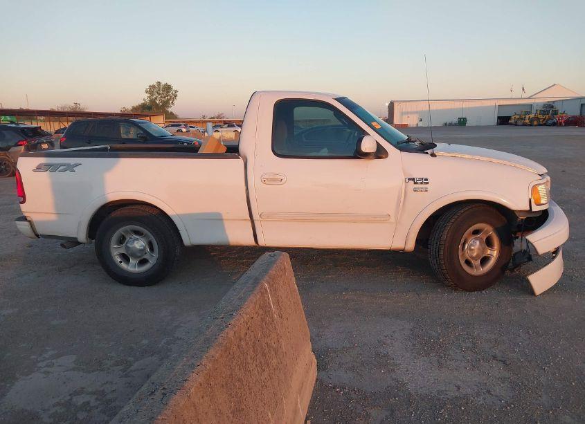 Photo 13 of 2003 Ford F-150 XL/XLT (VIN 2FTRF17243CB03292)