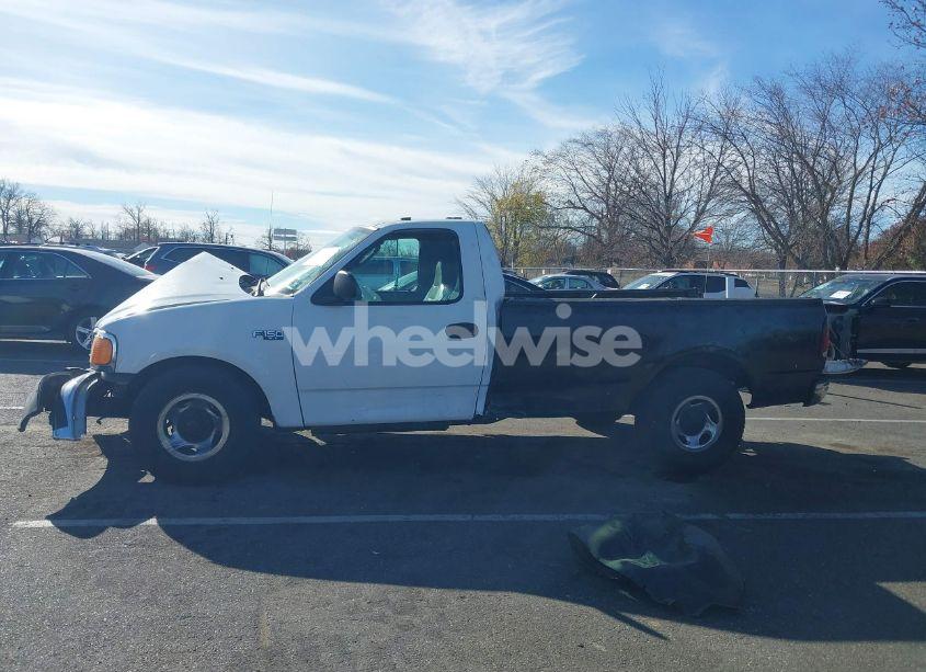 Photo 13 of 2004 Ford F-150 HERITAGE XL/XLT (VIN 2FTRF17244CA54791)