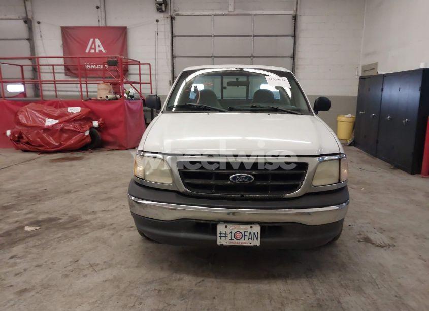 Photo 13 of 2002 Ford F-150 XL/XLT (VIN 2FTRF172X2CB01142)