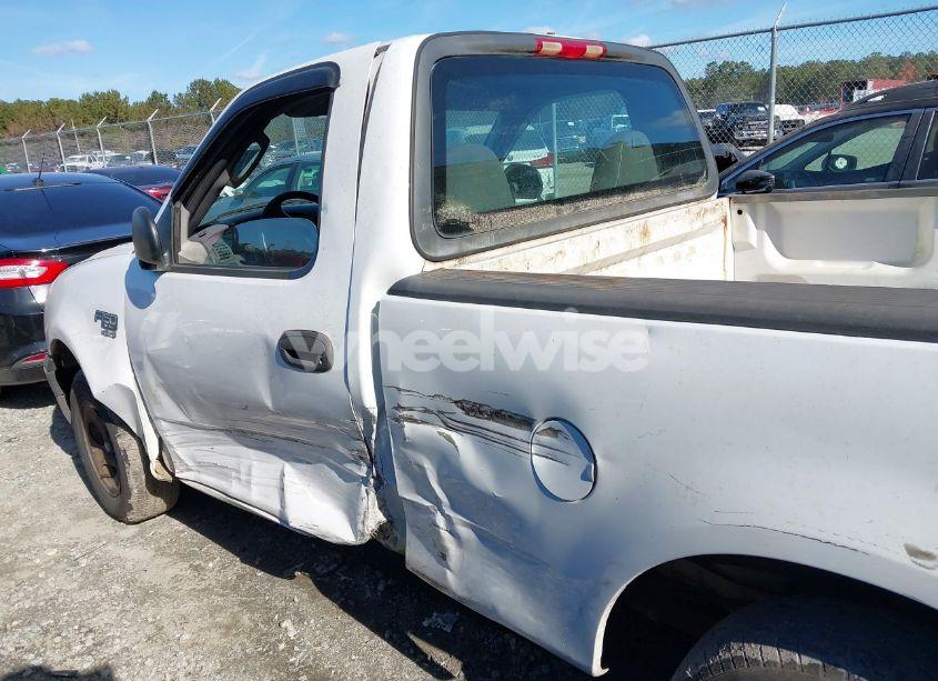 Photo 14 of 2004 Ford F-150 HERITAGE XL/XLT (VIN 2FTRF17W64CA26574)