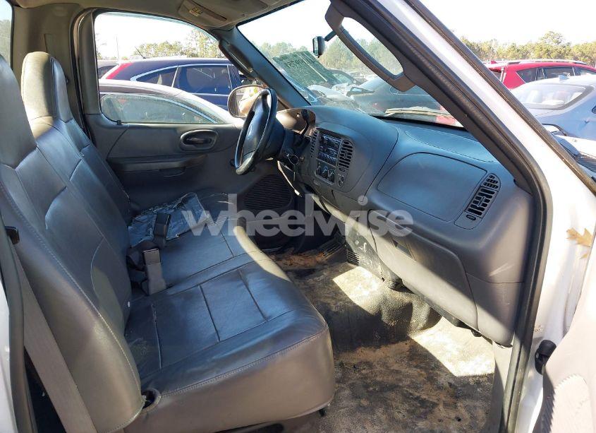 Photo 5 of 2004 Ford F-150 HERITAGE XL/XLT (VIN 2FTRF17W64CA26574)