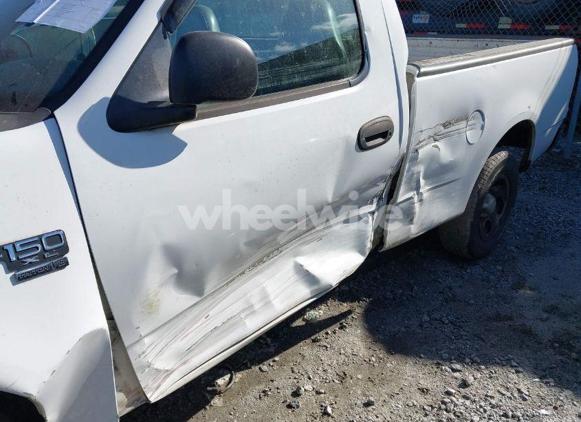 Photo 6 of 2004 Ford F-150 HERITAGE XL/XLT (VIN 2FTRF17W64CA26574)