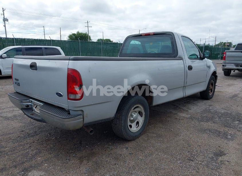 Photo 4 of 2004 Ford F-150 HERITAGE XL/XLT (VIN 2FTRF17W64CA84331)