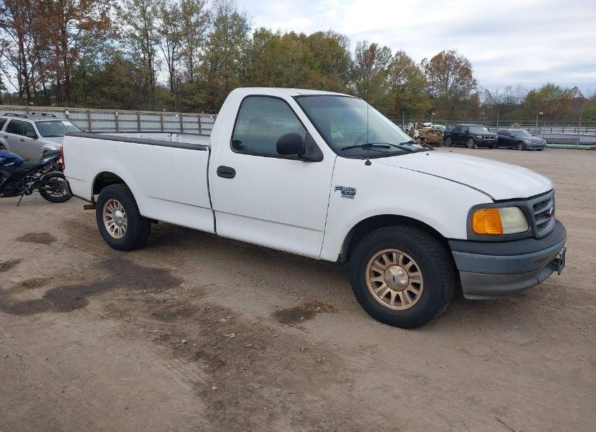 2004 Ford F-150 HERITAGE XL/XLT (VIN 2FTRF17W74CA64802) main photo