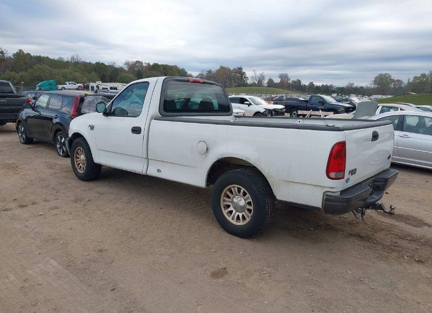 Photo 3 of 2004 Ford F-150 HERITAGE XL/XLT (VIN 2FTRF17W74CA64802)
