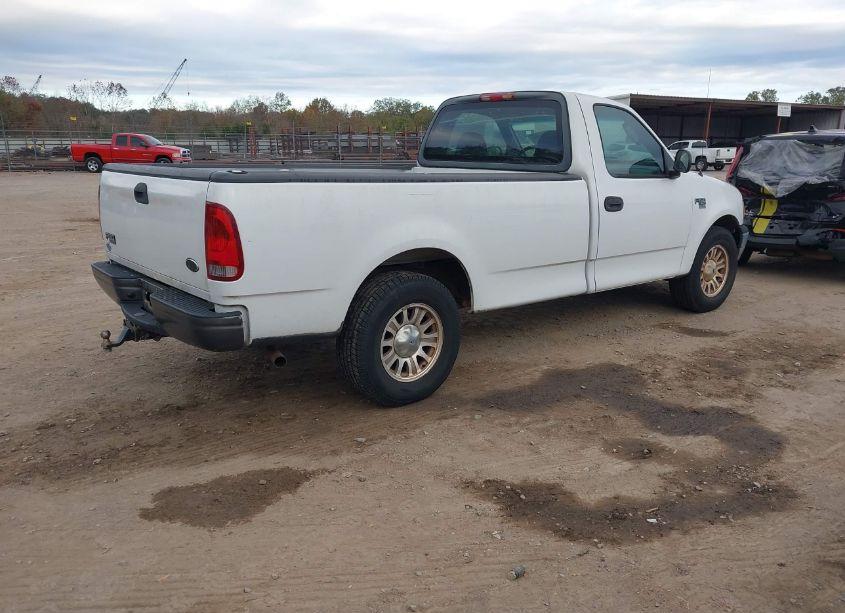 Photo 4 of 2004 Ford F-150 HERITAGE XL/XLT (VIN 2FTRF17W74CA64802)
