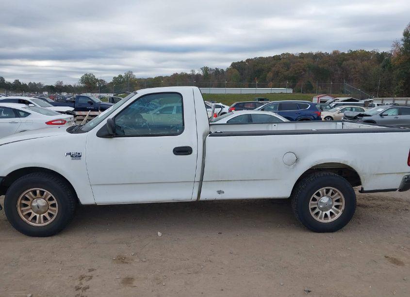 Photo 6 of 2004 Ford F-150 HERITAGE XL/XLT (VIN 2FTRF17W74CA64802)