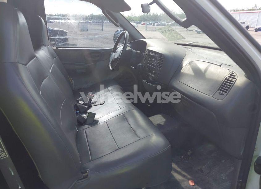 Photo 5 of 2004 Ford F-150 HERITAGE XL/XLT (VIN 2FTRF17W84CA14975)