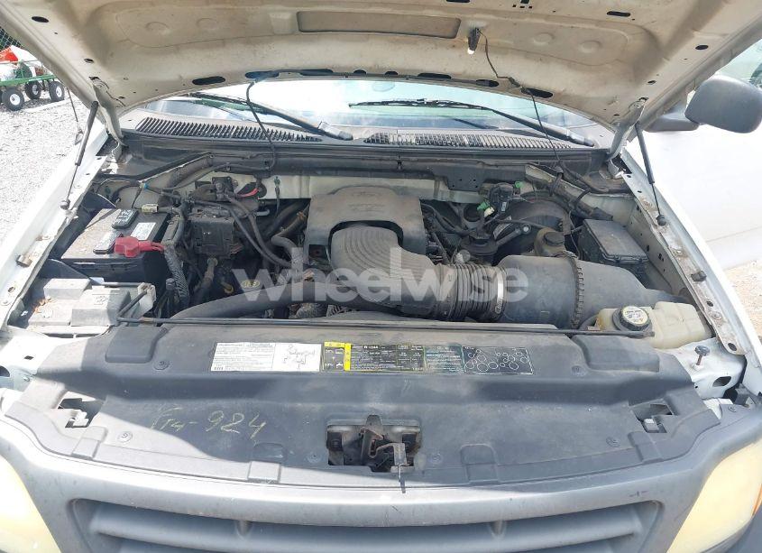 Photo 10 of 2004 Ford F-150 HERITAGE XL/XLT (VIN 2FTRF17W84CA35714)