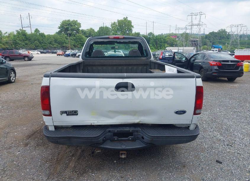 Photo 13 of 2004 Ford F-150 HERITAGE XL/XLT (VIN 2FTRF17W84CA35714)