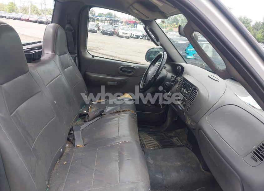 Photo 5 of 2004 Ford F-150 HERITAGE XL/XLT (VIN 2FTRF17W84CA35714)