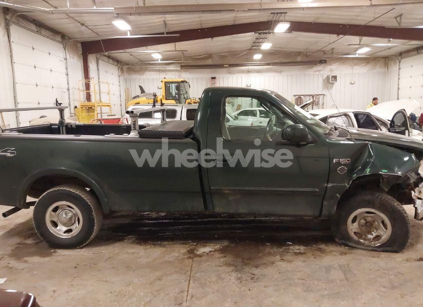 Photo 13 of 2003 Ford F-150 XL/XLT (VIN 2FTRF18213CA52901)