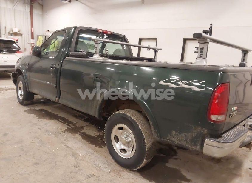 Photo 3 of 2003 Ford F-150 XL/XLT (VIN 2FTRF18213CA52901)