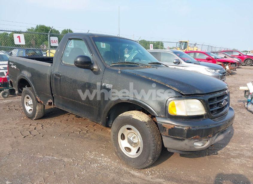 2003 Ford F-150 XL/XLT (VIN 2FTRF18243CB08751) main photo