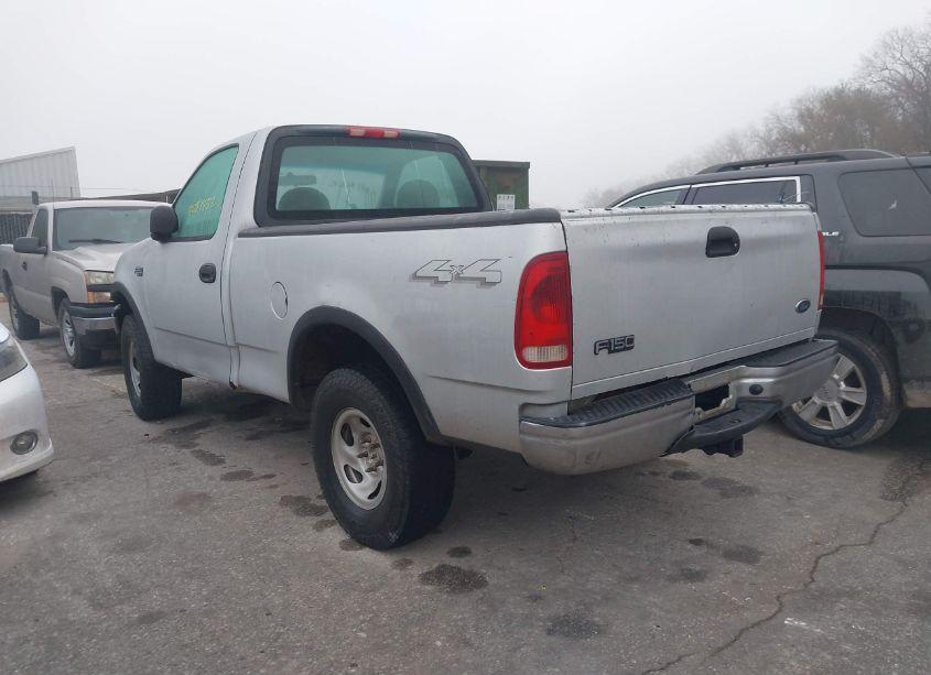 Photo 3 of 2003 Ford F-150 XL/XLT (VIN 2FTRF18253CB13151)