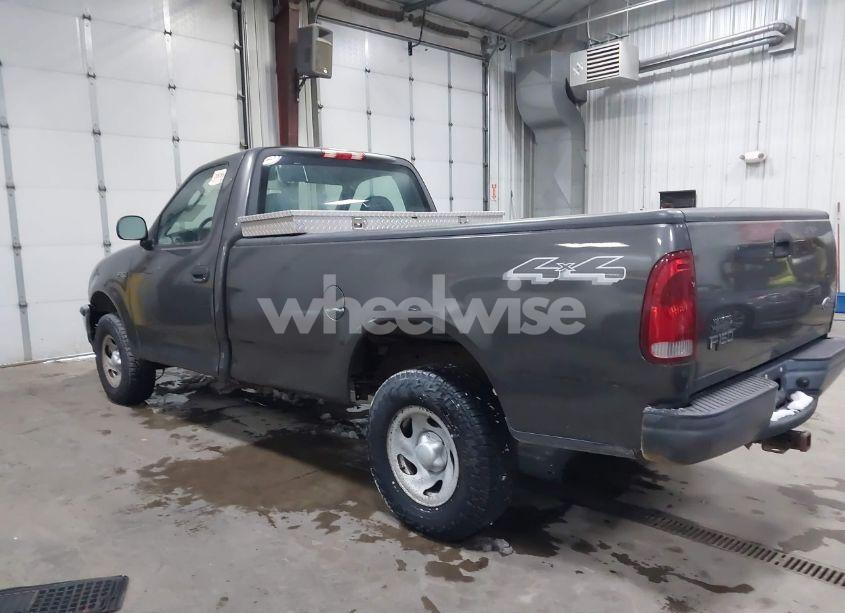 Photo 3 of 2004 Ford F-150 HERITAGE XL/XLT (VIN 2FTRF182X4CA32602)