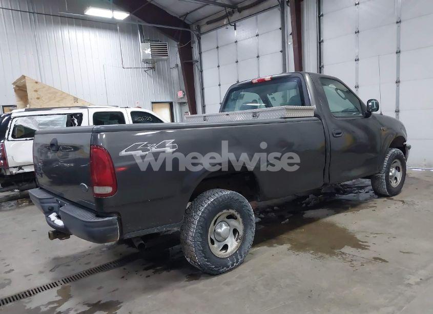 Photo 4 of 2004 Ford F-150 HERITAGE XL/XLT (VIN 2FTRF182X4CA32602)