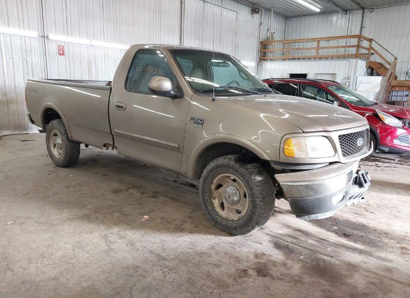 2001 Ford F-150 XL/XLT (VIN 2FTRF18L51CA90430) main photo