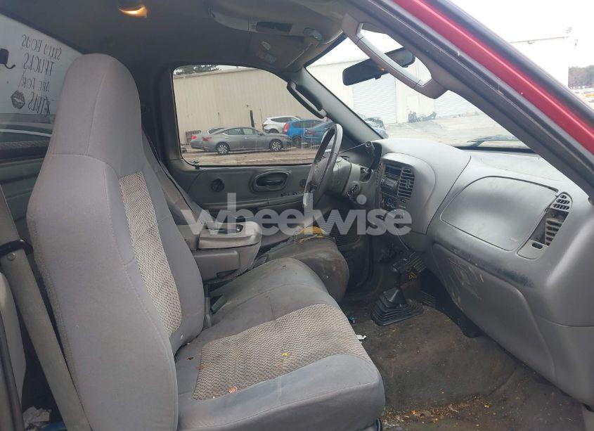 Photo 8 of 2004 Ford F-150 HERITAGE XL/XLT (VIN 2FTRF18W14CA40901)