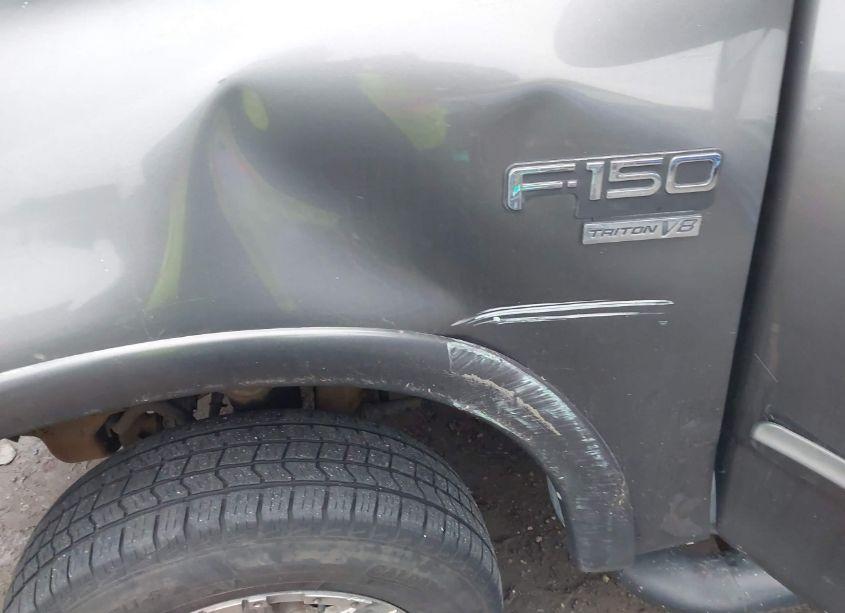 Photo 6 of 2004 Ford F-150 HERITAGE CLASSIC (VIN 2FTRF18W94CA49796)