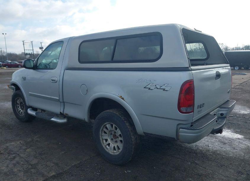 Photo 3 of 2003 Ford F-150 XL/XLT (VIN 2FTRF18WX3CA98813)