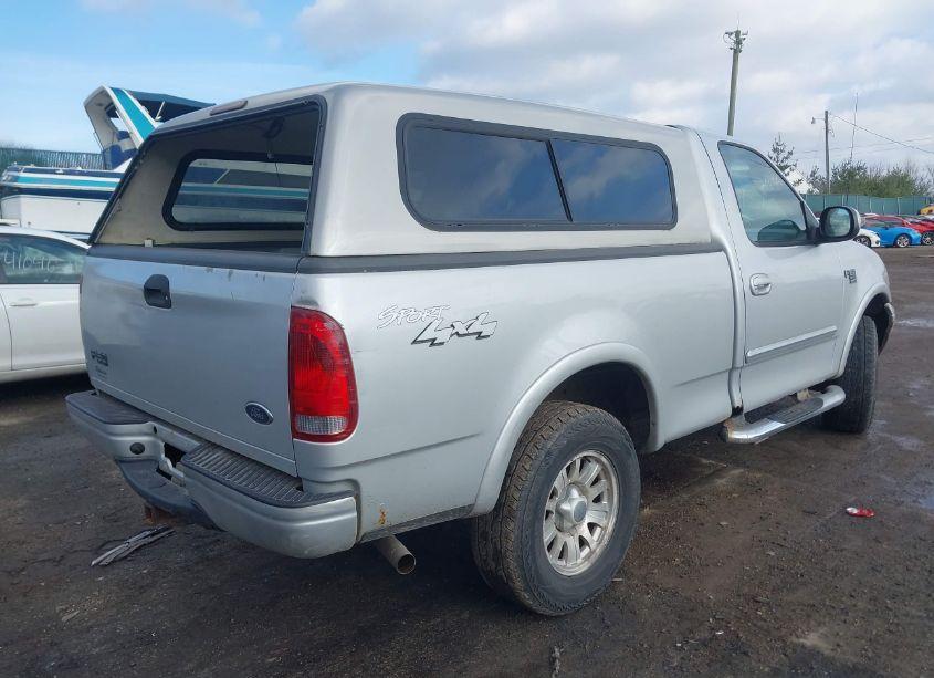 Photo 4 of 2003 Ford F-150 XL/XLT (VIN 2FTRF18WX3CA98813)