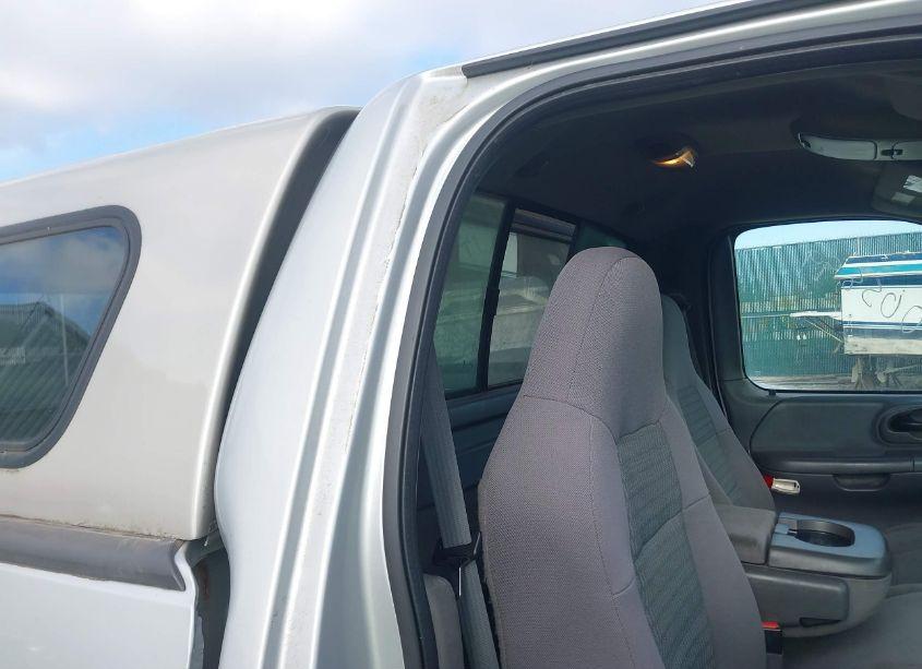 Photo 8 of 2003 Ford F-150 XL/XLT (VIN 2FTRF18WX3CA98813)