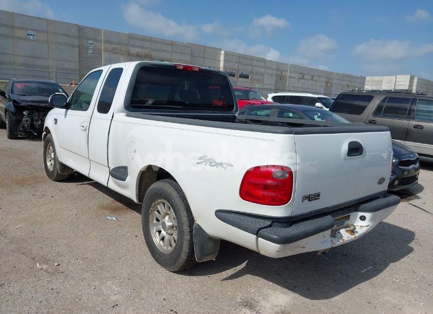 Photo 3 of 2001 Ford F-150 LARIAT/XL/XLT (VIN 2FTRX07W11CA79640)
