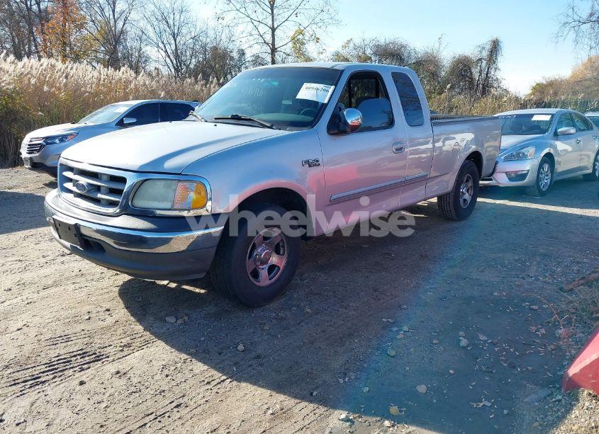 Photo 2 of 2002 Ford F-150 XL/XLT (VIN 2FTRX17222CA76556)
