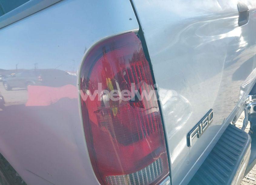 Photo 20 of 2002 Ford F-150 XL/XLT (VIN 2FTRX17222CA76556)