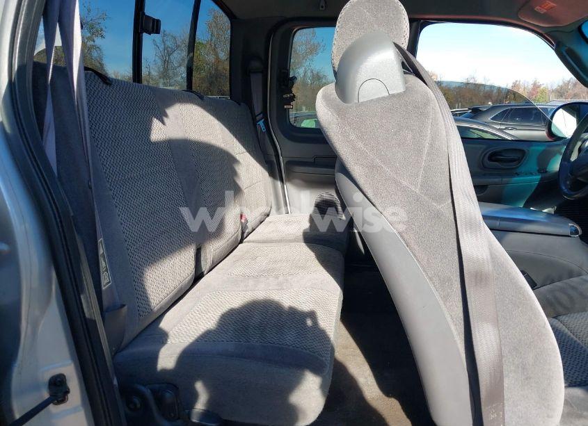 Photo 8 of 2002 Ford F-150 XL/XLT (VIN 2FTRX17222CA76556)