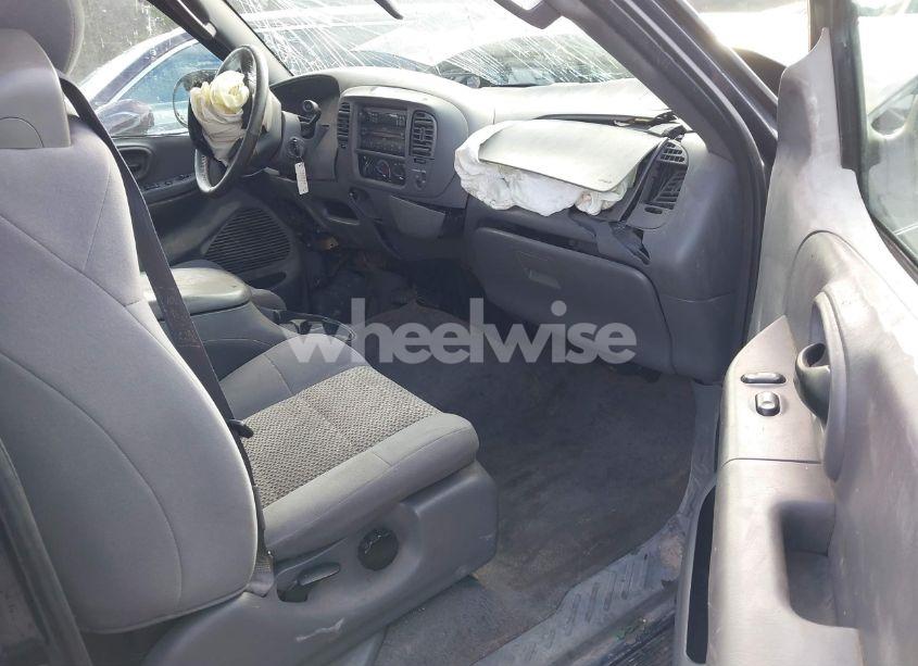 Photo 5 of 2003 Ford F-150 XL/XLT (VIN 2FTRX17223CA49102)