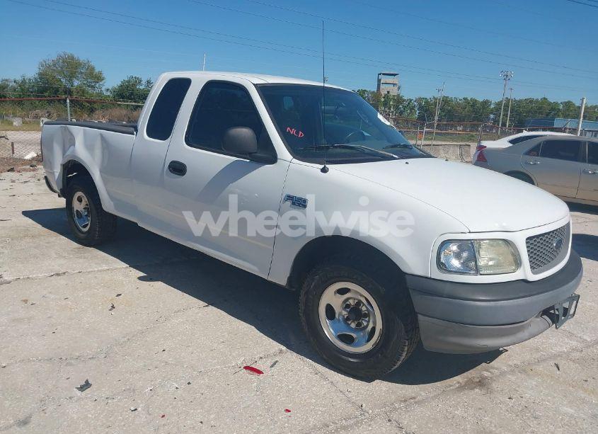 2004 Ford F-150 HERITAGE XL/XLT (VIN 2FTRX17234CA02808) main photo