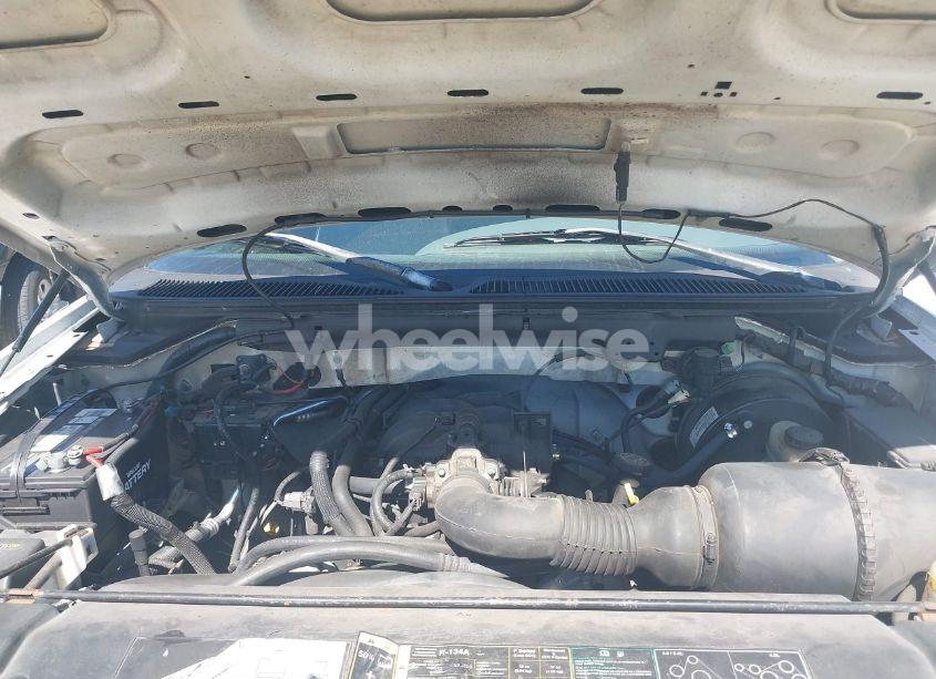 Photo 10 of 2004 Ford F-150 HERITAGE XL/XLT (VIN 2FTRX17234CA02808)