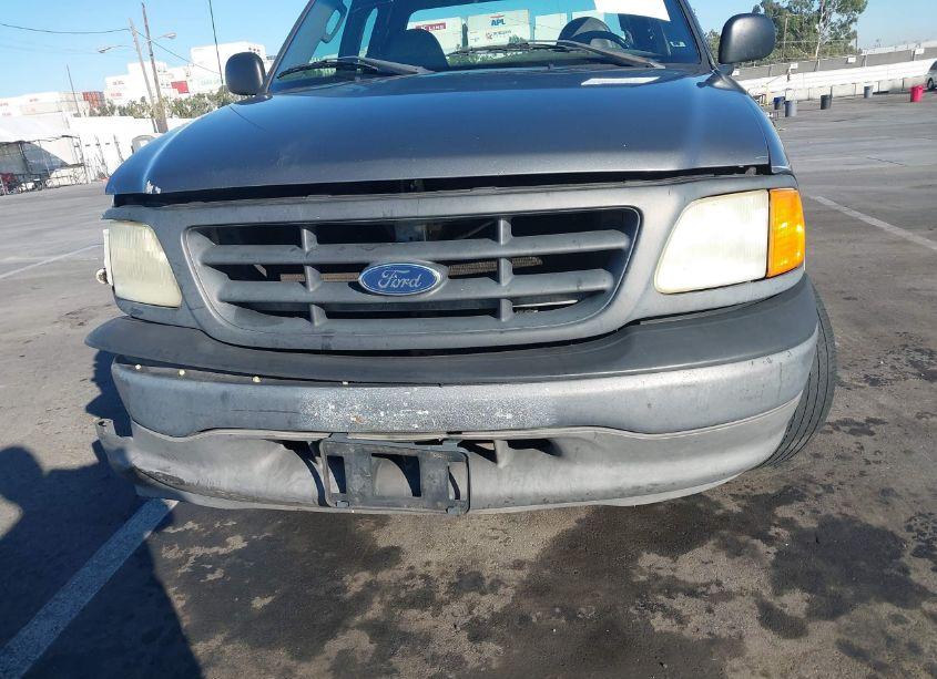 Photo 12 of 2004 Ford F-150 HERITAGE XL/XLT (VIN 2FTRX17254CA37141)