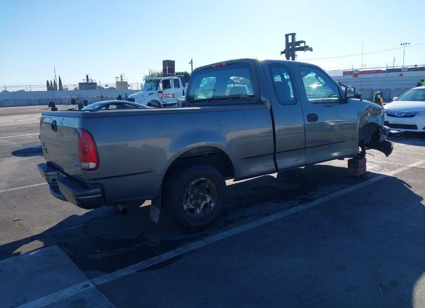 Photo 4 of 2004 Ford F-150 HERITAGE XL/XLT (VIN 2FTRX17254CA37141)