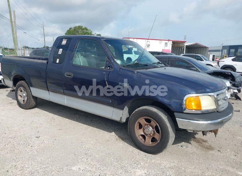 2004 Ford F-150 HERITAGE XL/XLT (VIN 2FTRX17264CA53784) main photo