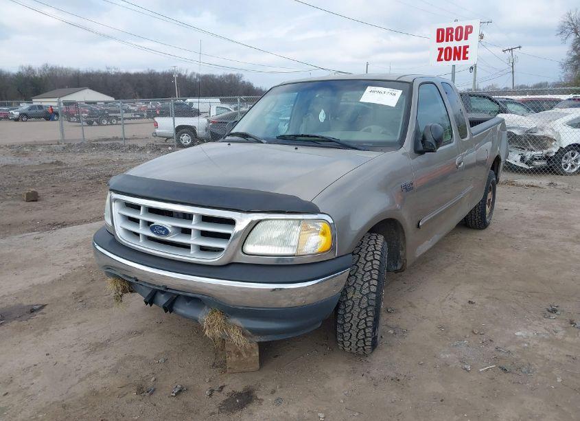 Photo 2 of 2003 Ford F-150 XL/XLT (VIN 2FTRX17283CA11258)
