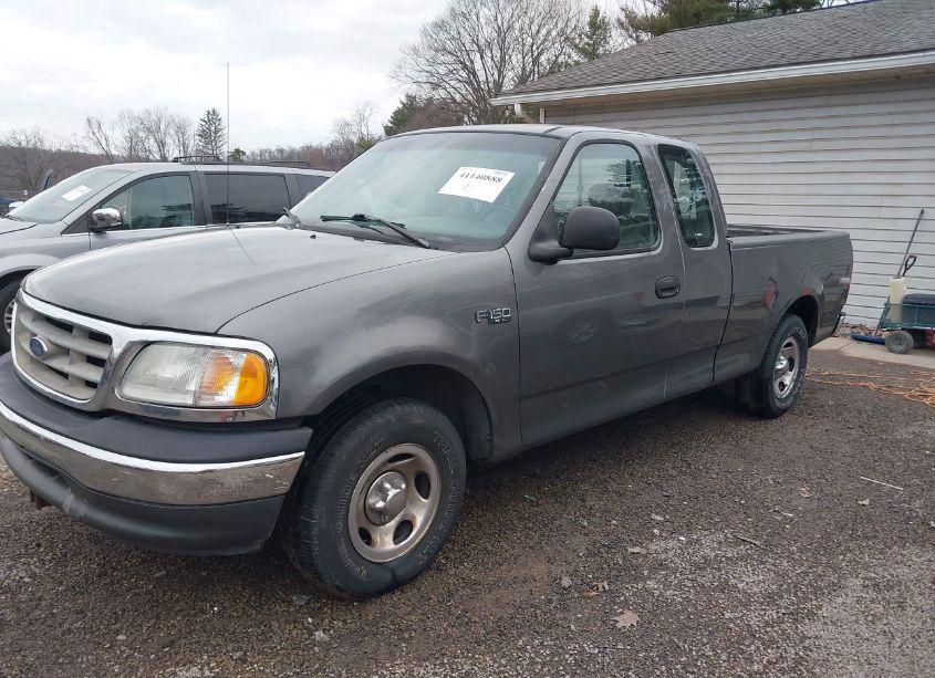 Photo 2 of 2003 Ford F-150 XL/XLT (VIN 2FTRX172X3CA12377)