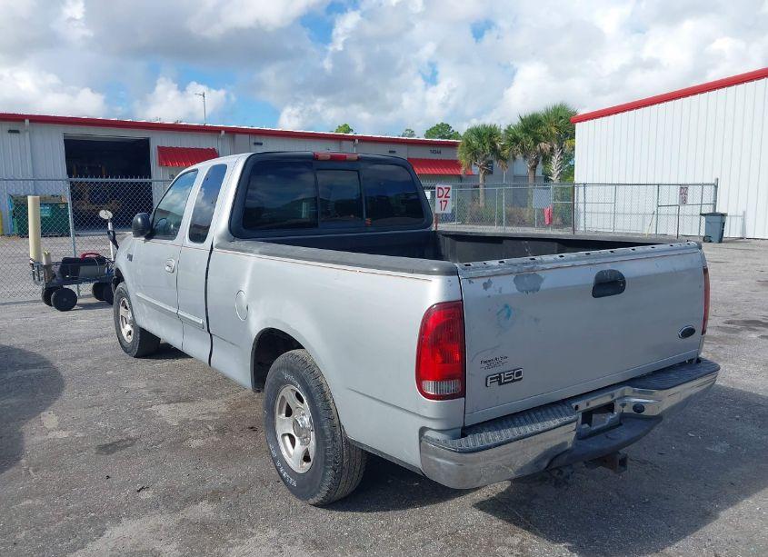 Photo 3 of 2003 Ford F-150 XL/XLT/XLT HERITAGE (VIN 2FTRX172X3CA61126)