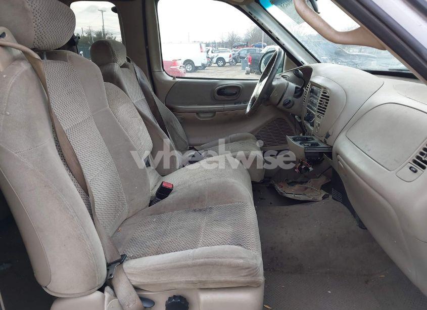 Photo 5 of 2002 Ford F-150 LARIAT/XL/XLT (VIN 2FTRX17L02CA15425)