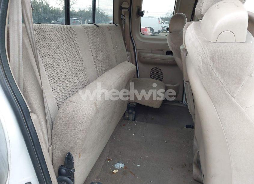 Photo 8 of 2002 Ford F-150 LARIAT/XL/XLT (VIN 2FTRX17L02CA15425)